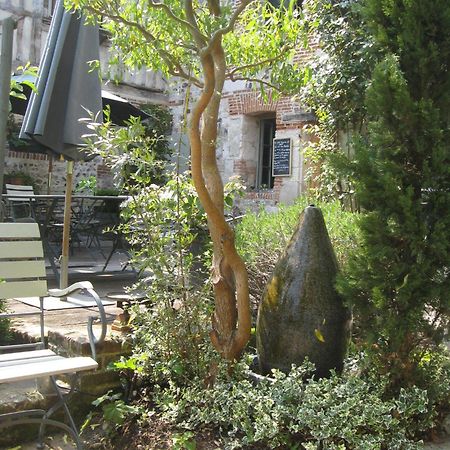 La Cour Sainte Catherine Demeure De Charme Bed & Breakfast Honfleur Exterior photo