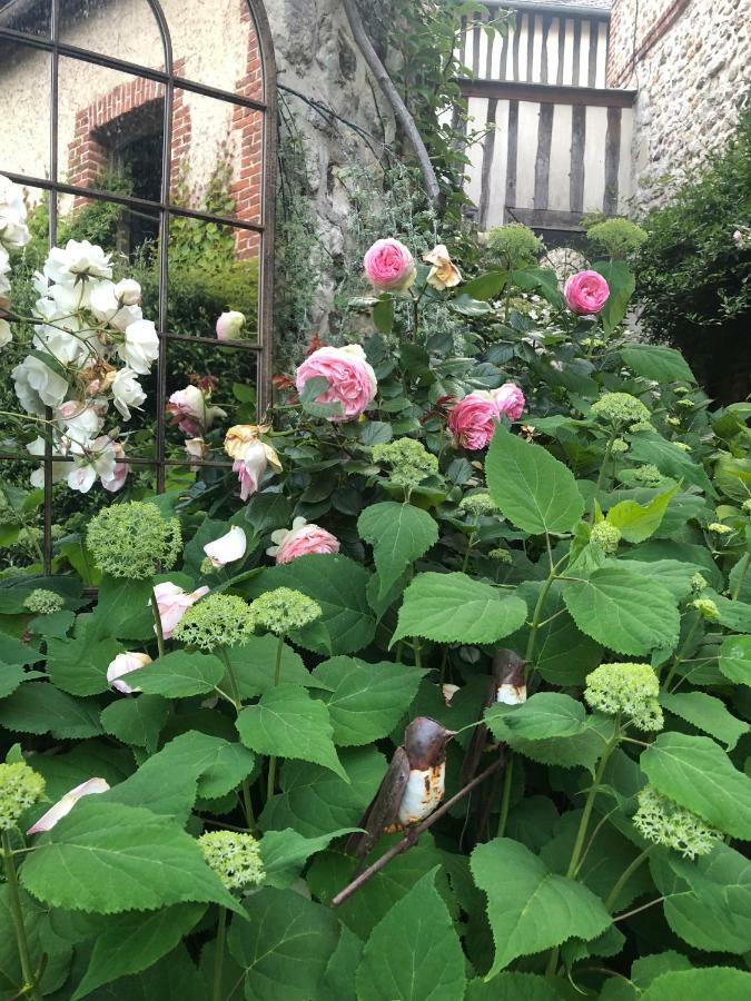 La Cour Sainte Catherine Demeure De Charme Bed & Breakfast Honfleur Exterior photo